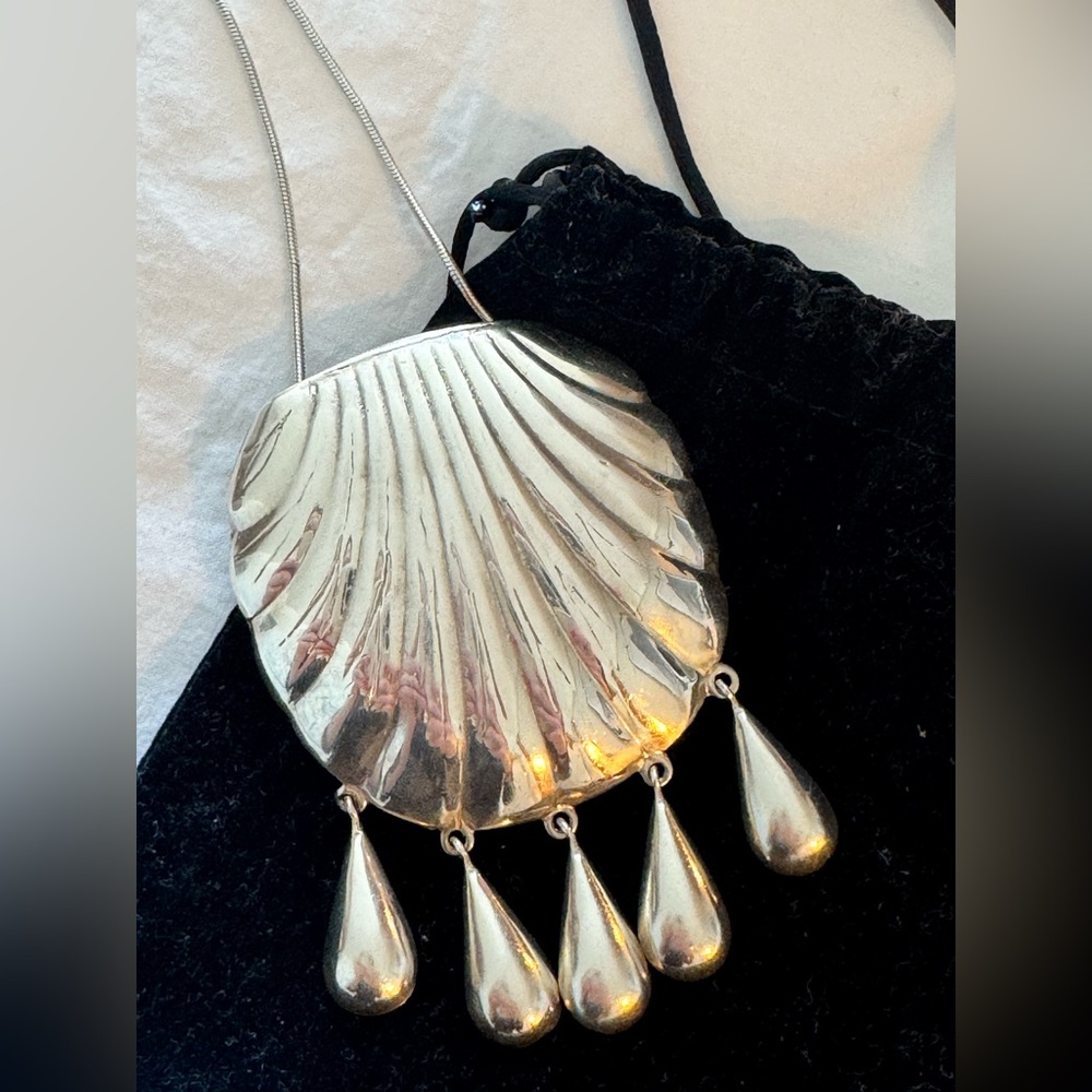 Petra Shell Necklace In Solid Sterling Silver - image 2